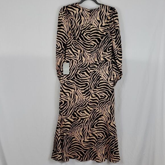 NWT Chelsea28 Zebra Print Long Sleeves Midi Dress - Small - Picture 7 of 10